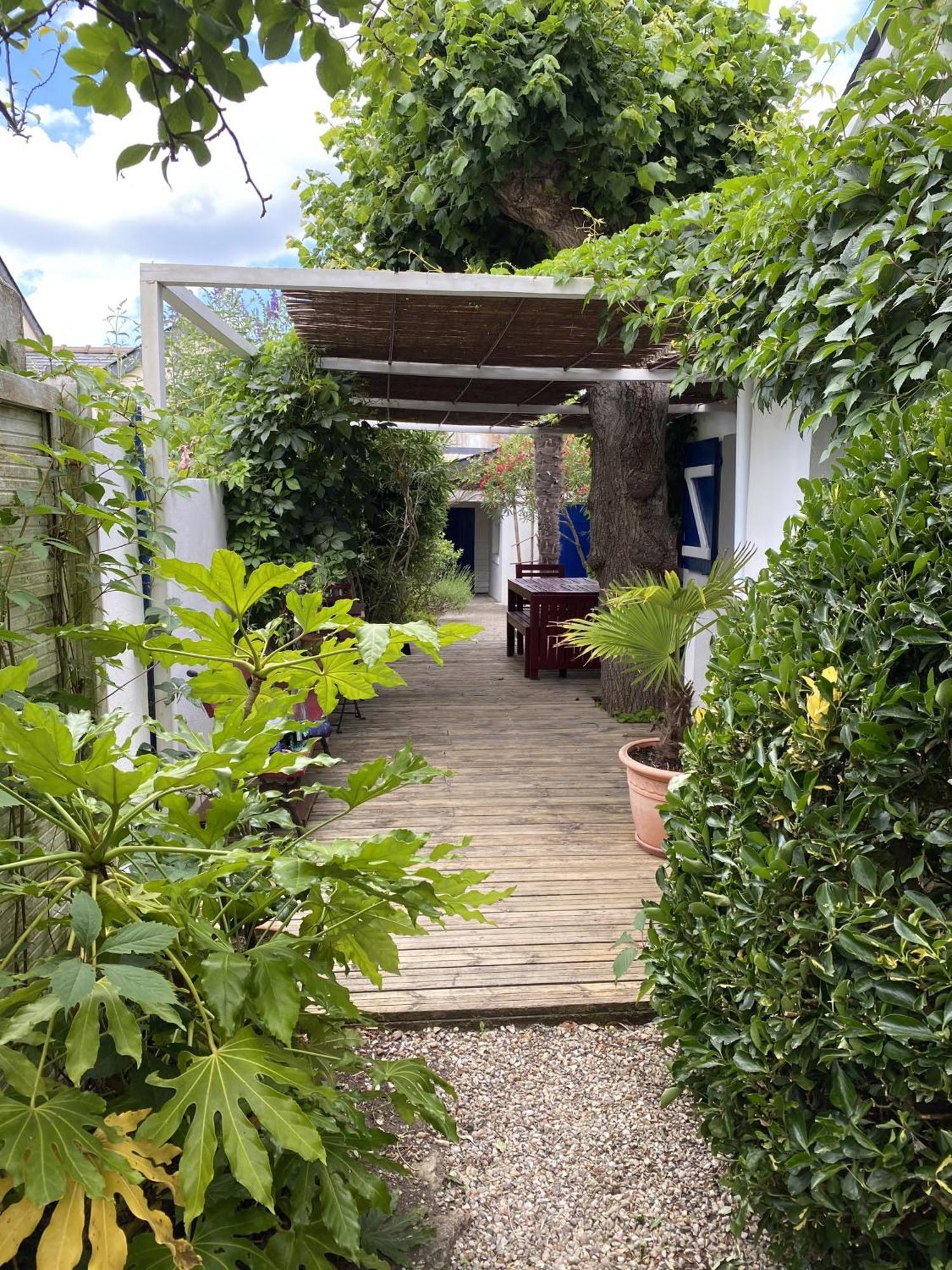 Charmante Maison Entre Marche Et Tourelles 포르니세 외부 사진